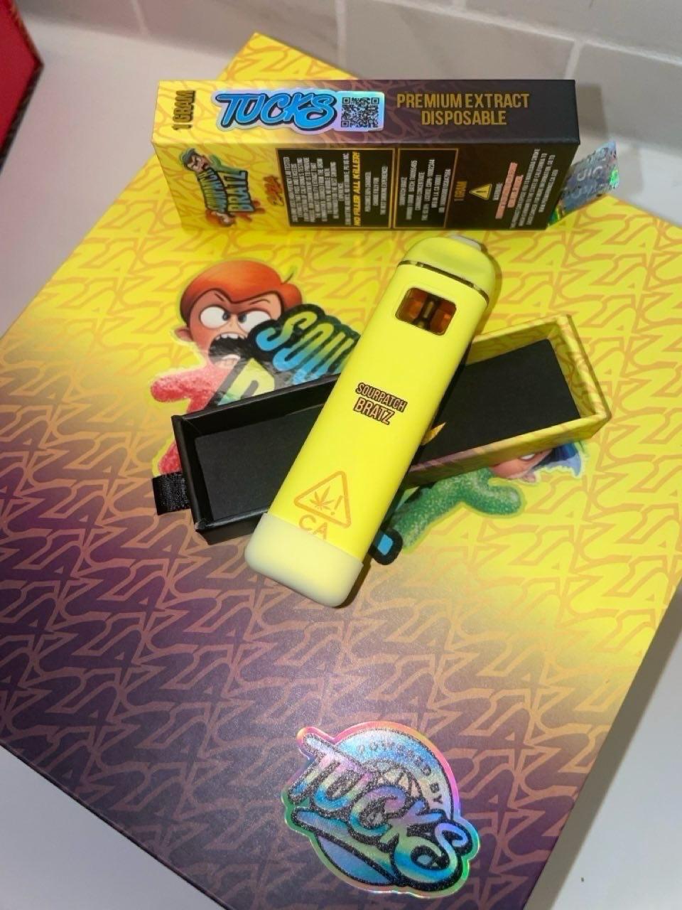 Tucks x ZaZa Dispos 👾