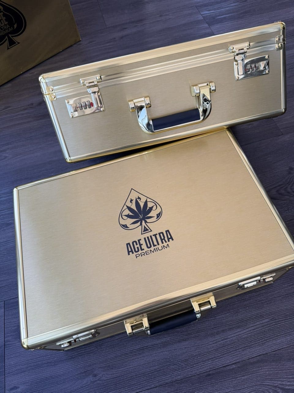 ACE ULTRA PREMIUM SIGNATURE GOLD COLLECTION - Image 3