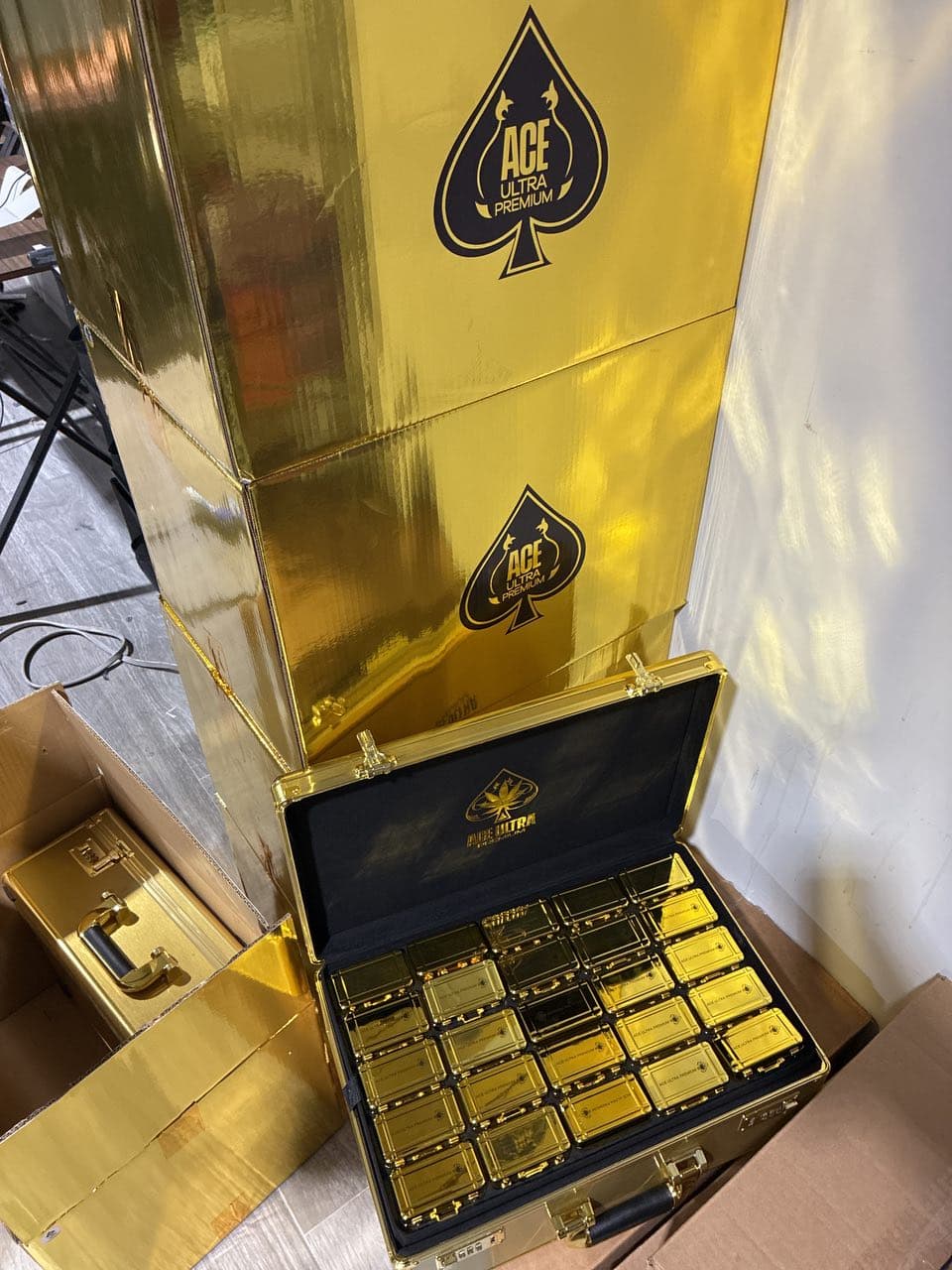 ACE ULTRA PREMIUM